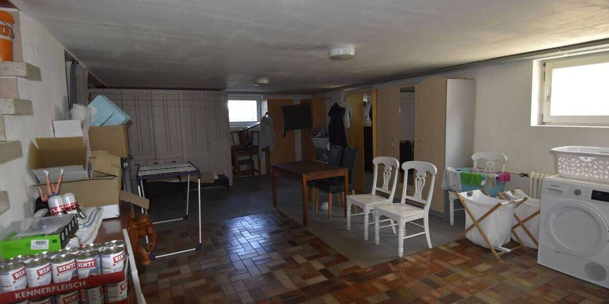 Bungalow Altdorf bei Nürnberg Röthenbach - 6 Zimmer, 159 m&sup2;, 458.000&euro; | Angebot:26171464