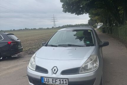 Renault Clio 180.000 km 1.600 € mannheim 68159