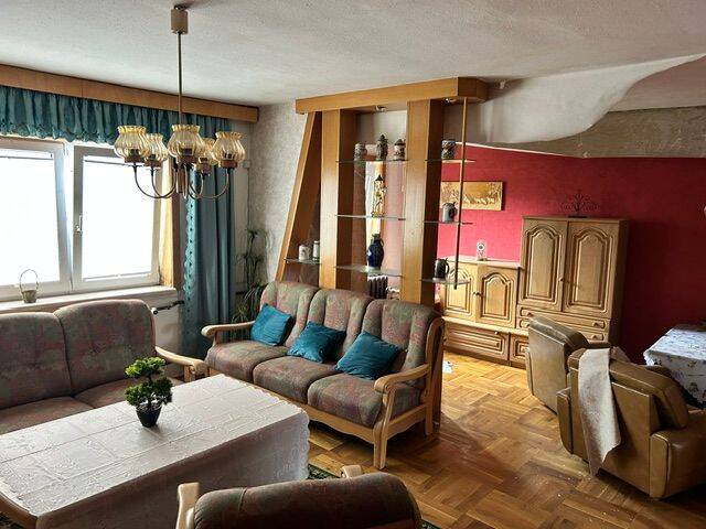 Mehrfamilienhaus, Wohnhaus Neuhaus am Rennweg Steinheid - 6 Zimmer, 190 m&sup2;, 30.000&euro; | Angebot:26156327
