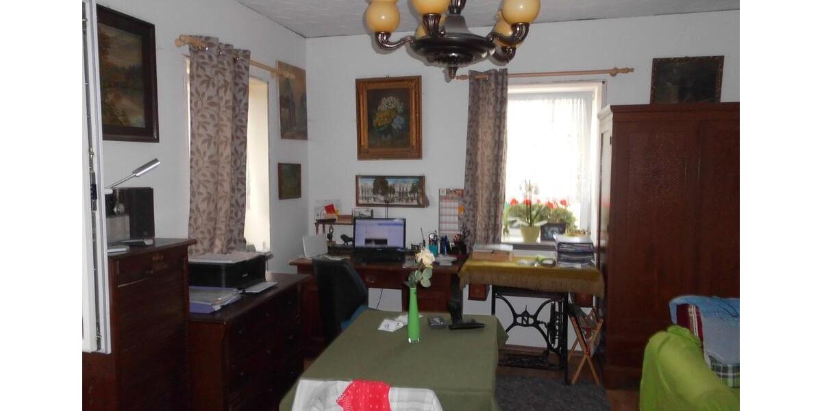 Einfamilienhaus Gröditz - 6 Zimmer, 120 m&sup2;, 85.000&euro; | Angebot:27121056