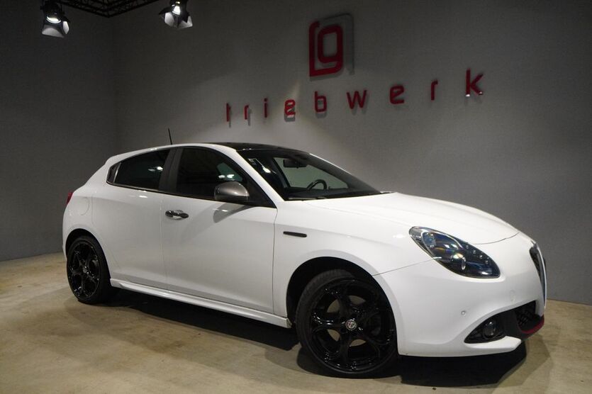 Alfa Romeo Giulietta 72.000 km 17.941 € Duisburg 47228