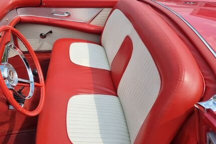 Ford Thunderbird 1.874 km 52.800 € Bremen-Stuhr 28816