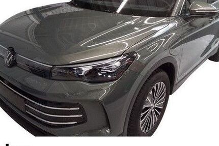 VW Tiguan 8.010 km 48.730 &euro; Lörrach 79540