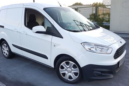 Ford Transit Courier 80.900 km 9.900 &euro; Berlin 13581