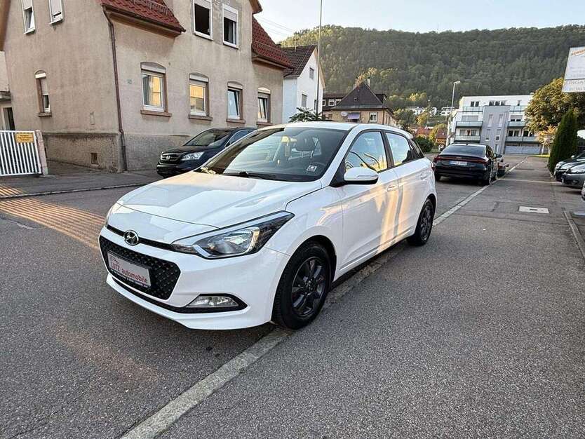 Hyundai i20 157.500 km 6.400 € Geislingen An Der Steige 73312