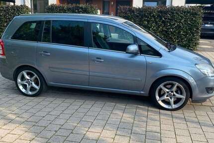 Opel Zafira 216.000 km 4.000 &euro; Frankfurt am Main 60439