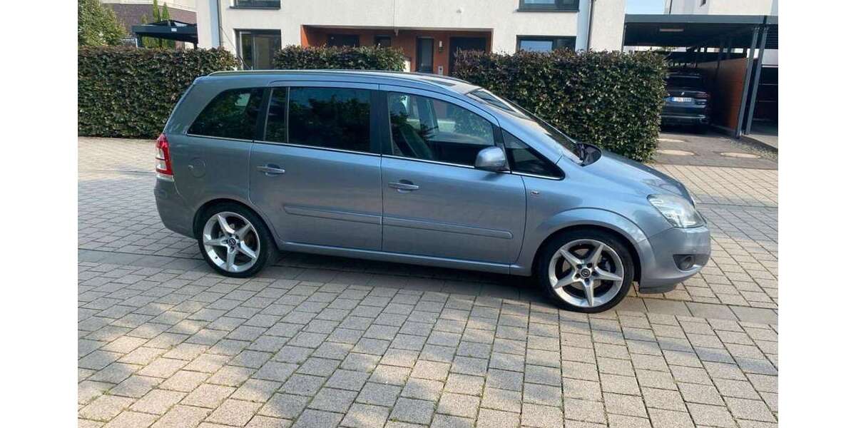 Opel Zafira 216.000 km 4.000 &euro; Frankfurt am Main 60439