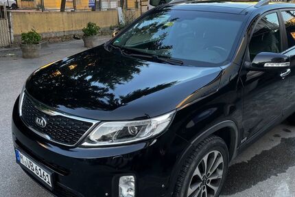 Kia Sorento 208.000 km 7.500 &euro; München 81539