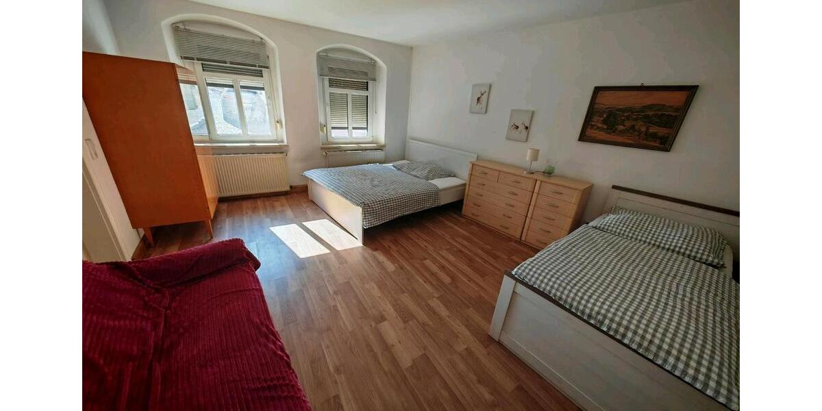 Reihenhaus Leisnig - 7 Zimmer, 160 m&sup2;, 145.000&euro; | Angebot:26070403