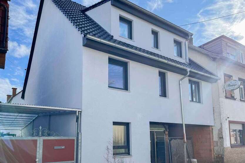 Haus zum Kaufen in Ludwigshafen am Rhein 480.000 € 230.07 m²
