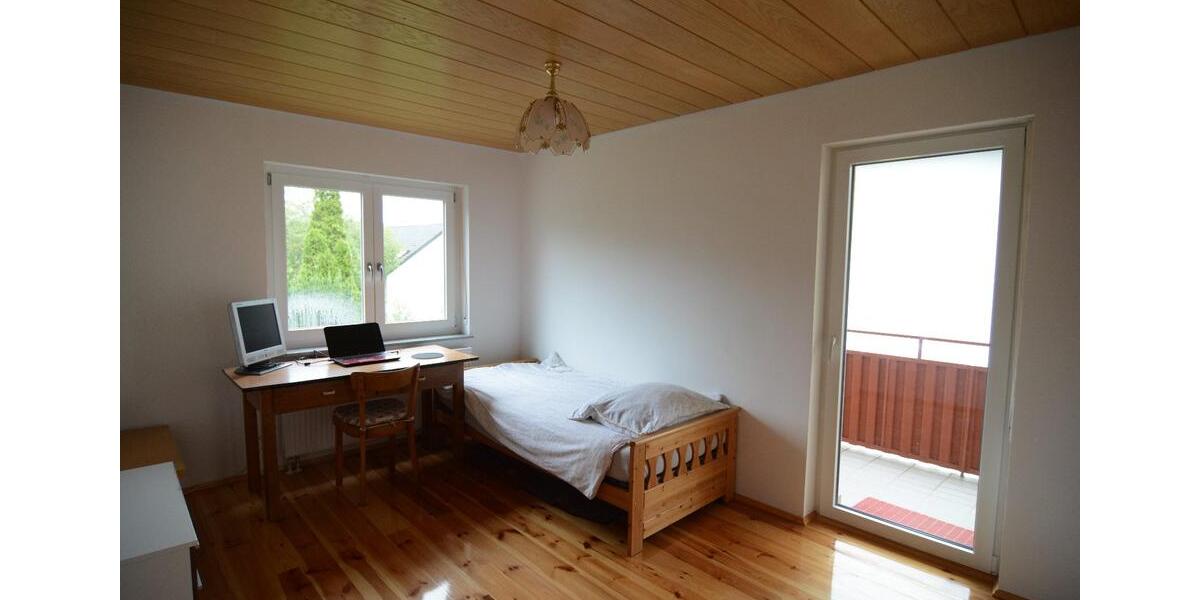 Etagenwohnung Schweinfurt Haardt - 1 Zimmer, 45 m&sup2;, 22&euro; | Angebot:26592606