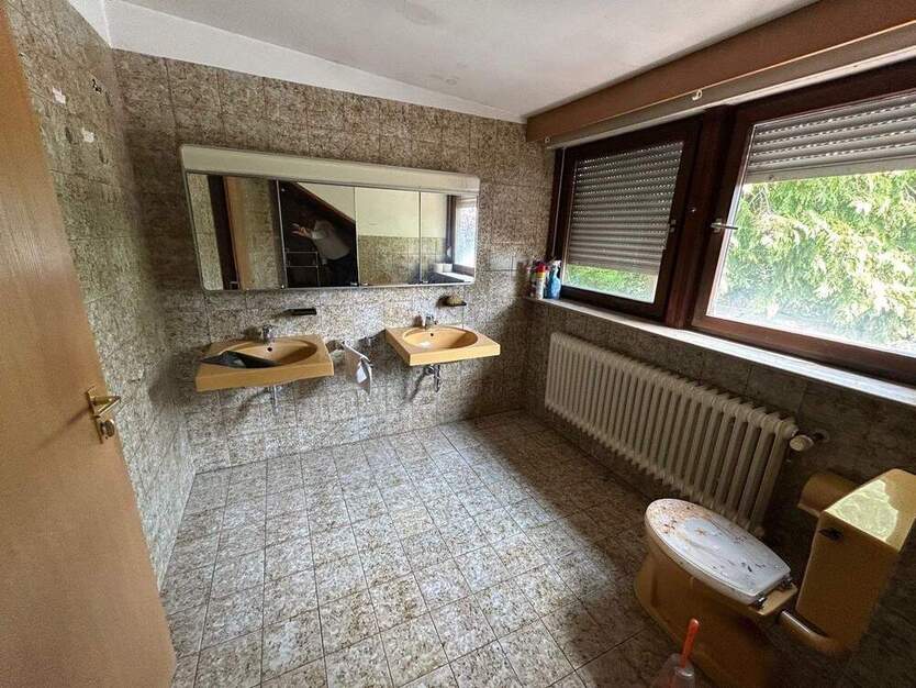 DHH in Erlangen - Kosbach...gut gelegen, Vorrath-Bau 6 zimmer