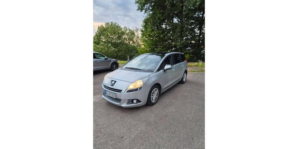 Peugeot 5008 187.000 km 5.500 &euro; Seelbach 77960