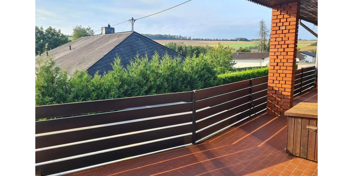 Maisonettenwohnung Lebach - 6 Zimmer, 205 m&sup2;, 1.320&euro; | Angebot:25268842