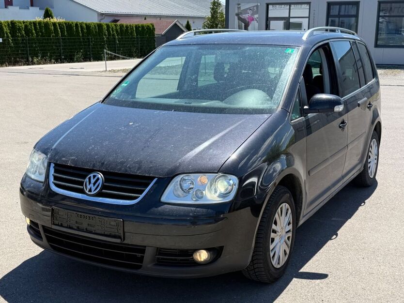 VW Touran 234.108 km 950 € Bisingen 72406