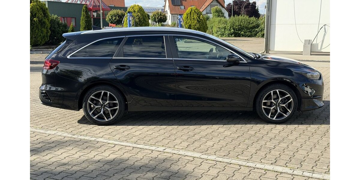 Kia cee´d Sportswagon Vision 1.5 T-GDI / SitzH 38.200 km 19.990 &euro; Donauwörth 86609