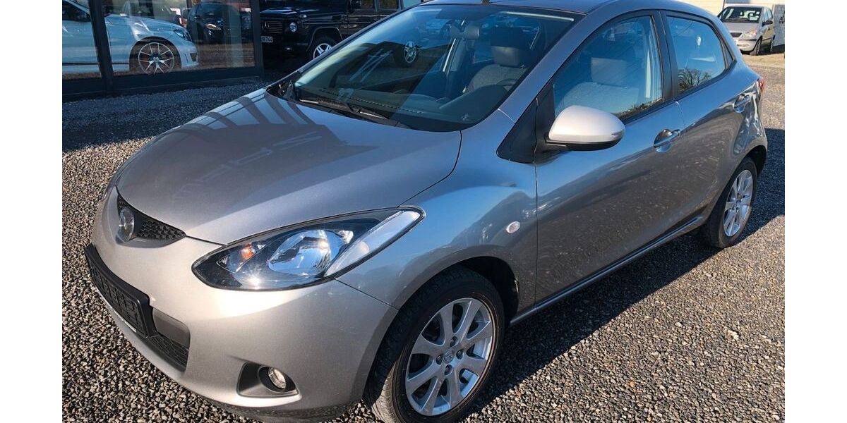 Mazda 2 64.000 km 5.950 &euro; Öhringen 74613