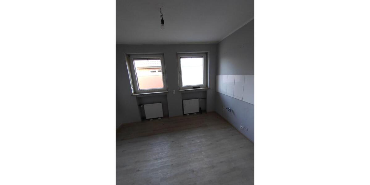 Provisionsfrei* Geräumiges, solides 2-FH mit Keller in Top Lage !!! - Zweifamilienhaus Wesel | Angebot:25566115