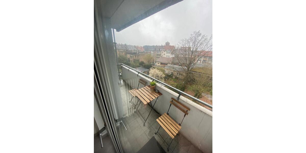 Möbliertes WG Zimmer in der Karlsruher Südstadt 3 zimmer