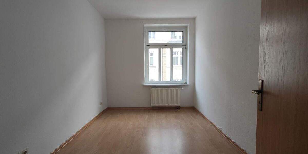 Etagenwohnung Weißenfels - 3 Zimmer, 89 m&sup2;, 530&euro; | Angebot:25050969