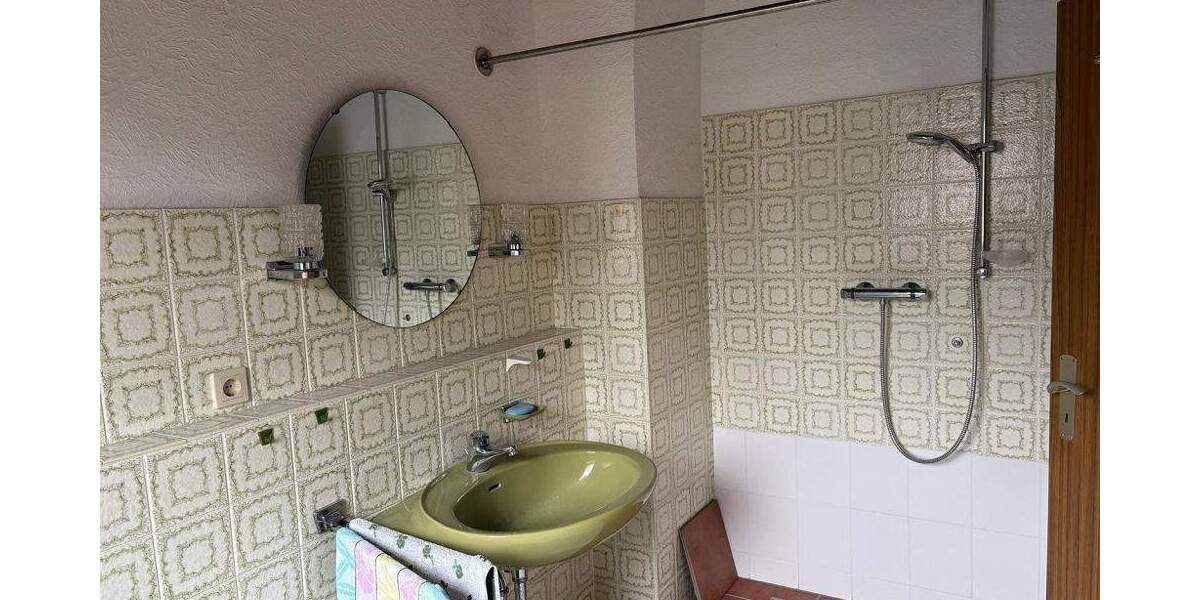 Einfamilienhaus Steyerberg - 7 Zimmer, 140 m&sup2;, 169.000&euro; | Angebot:25681640