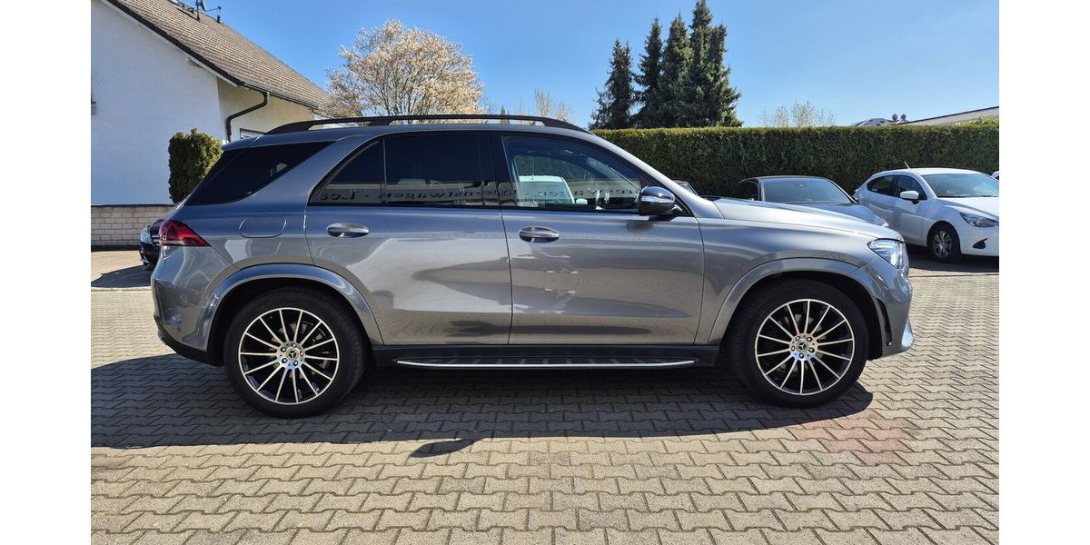 Mercedes-Benz GLE 400 d 4M AMG Line Distronic, AHK, Panorama, Rü 83.401 km 54.890 &euro; Rodgau 63110
