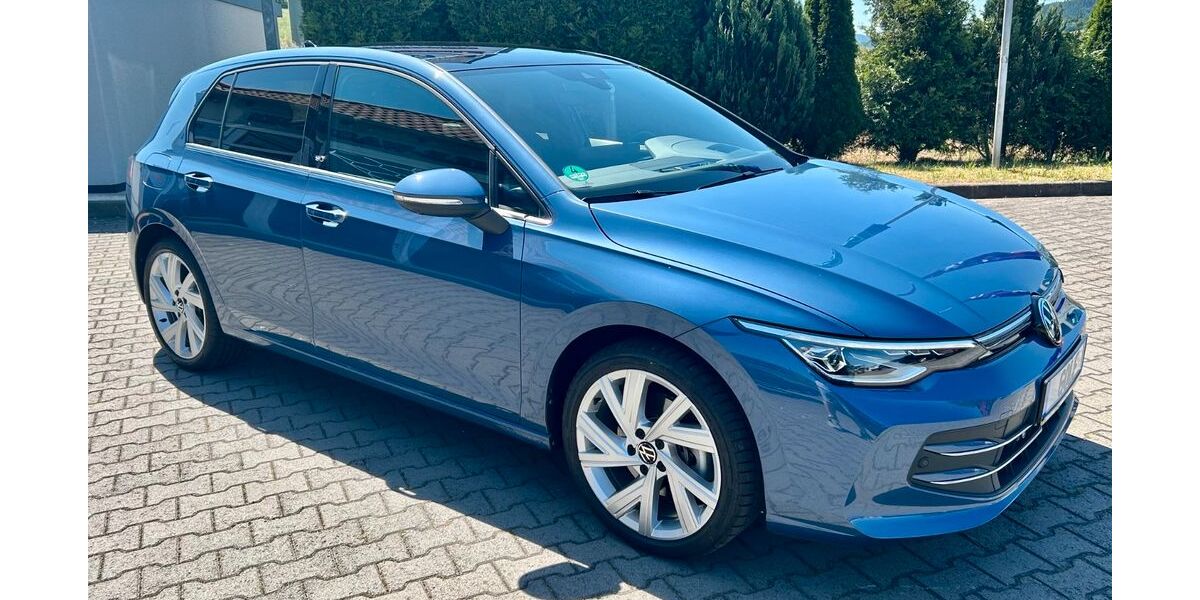 VW Golf 7.690 km 30.995 &euro; Wasungen 98634