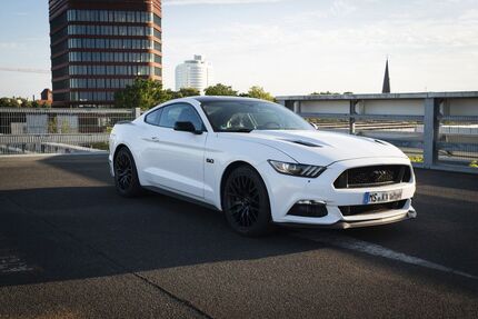 Ford Mustang 91.500 km 33.990 &euro; Münster 48153