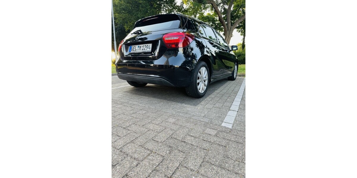 Mercedes-Benz A 180 126.065 km 14.900 &euro; Geldern 47608