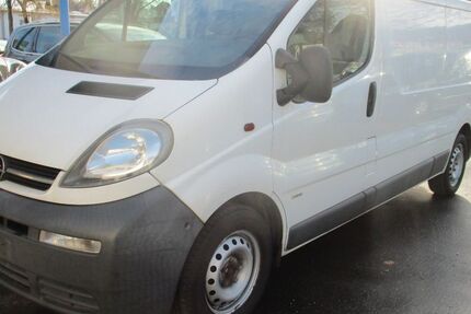 Opel Vivaro 250.000 km 2.500 &euro; Bielefeld 33699