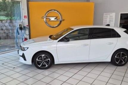 Opel Astra 2.945 km 21.990 &euro; Olpe 57462
