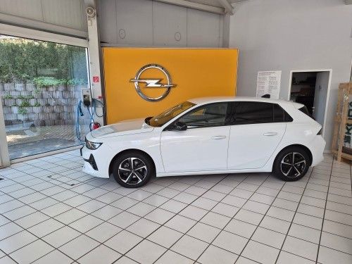 Opel Astra 2.945 km 21.990 &euro; Olpe 57462
