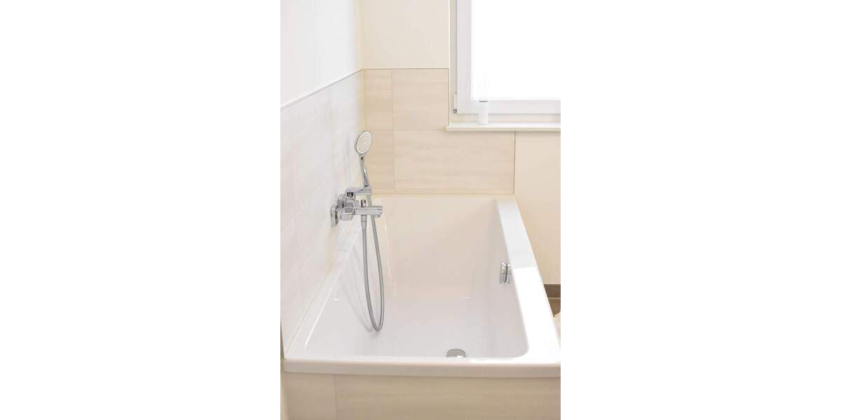 Etagenwohnung Leipzig Leutzsch - 2 Zimmer, 80 m&sup2;, 1.120&euro; | Angebot:24670100