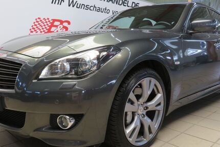 INFINITI Q70 144.689 km 14.974 &euro; Frohburg 04654