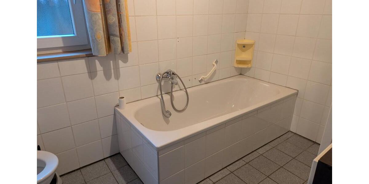 Mehrfamilienhaus, Wohnhaus Vilshofen an der Donau - 9 Zimmer, 215 m&sup2;, 1.390&euro; | Angebot:26102324
