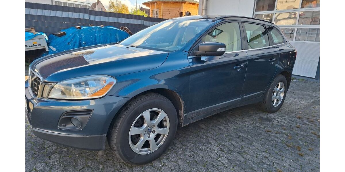 Volvo XC60 286.000 km 7.750 &euro; Kirchhain 35274