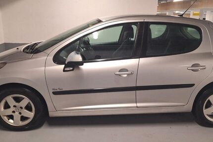 Peugeot 207 170.000 km 2.700 &euro; Reutlingen 72760