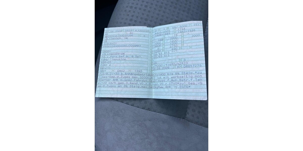 VW Caddy 192.000 km 3.750 &euro; Essen 45121