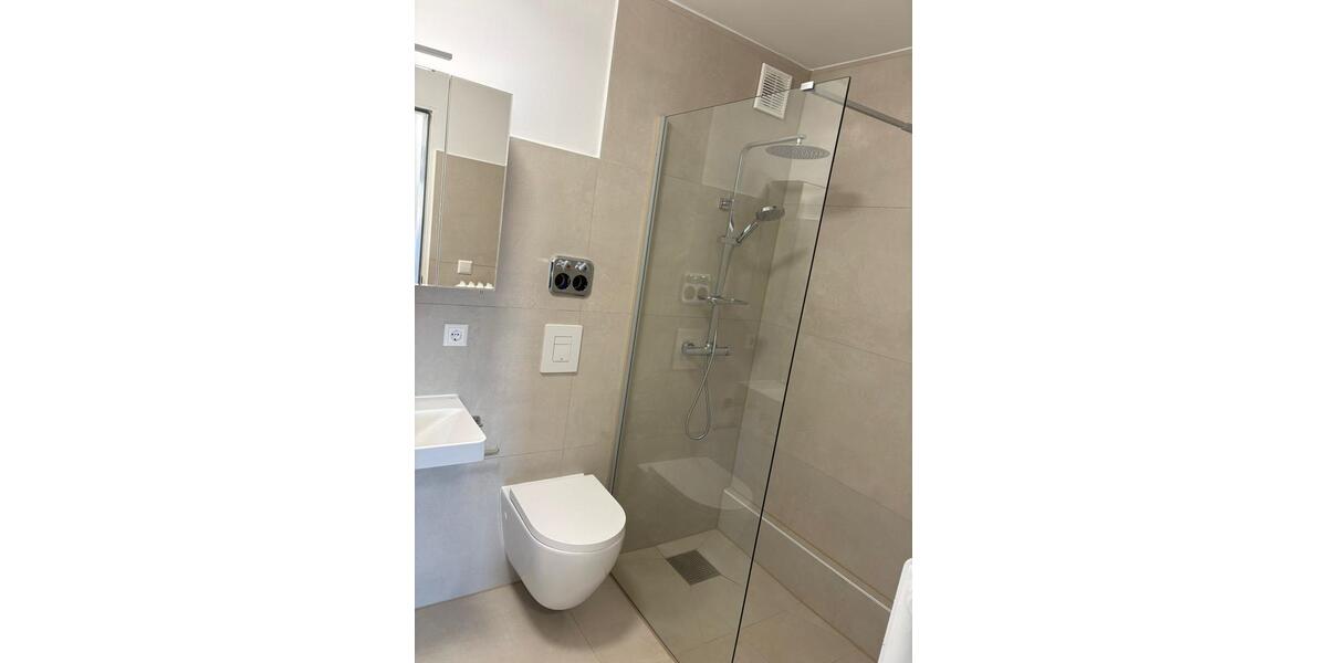 Dachgeschoßwohnung Leutenbach - 2 Zimmer, 60 m&sup2;, 700&euro; | Angebot:26235877