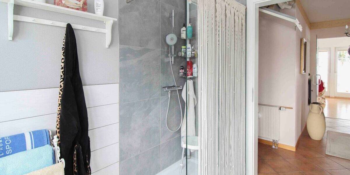 Einfamilienhaus Waltershausen - 4 Zimmer, 140 m&sup2;, 445.000&euro; | Angebot:26029247