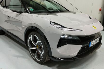 Lotus Eletre 27.500 km 92.489 &euro; Haan 42781