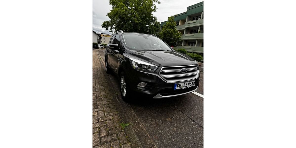 Ford Kuga 59.000 km 13.400 &euro; Niederweiler 79379