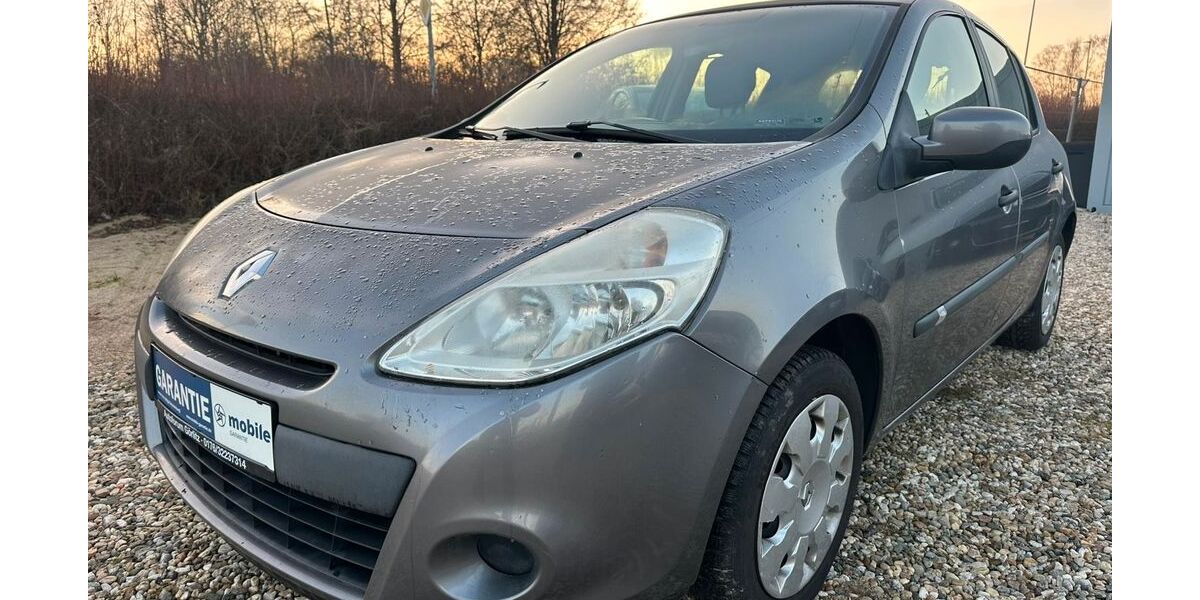 Renault Clio 80.000 km 4.190 &euro; Görlitz 02828