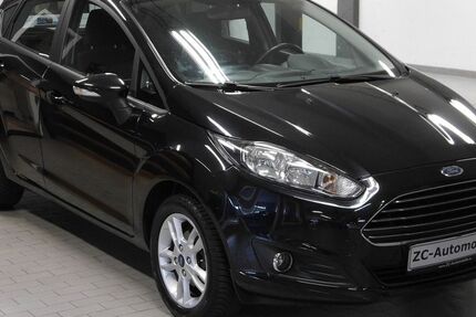Ford Fiesta 103.000 km 6.600 € Bremen 28279