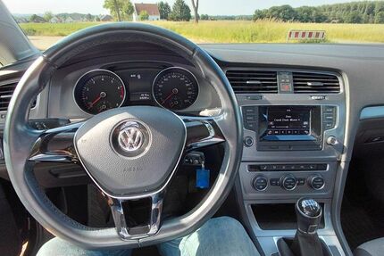 VW Golf 83.700 km 9.999 &euro; Hüllhorst 32609