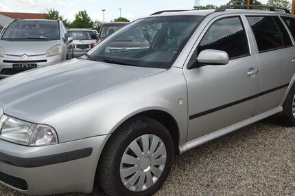 Skoda Octavia 258.438 km 850 &euro; Dresden 01219