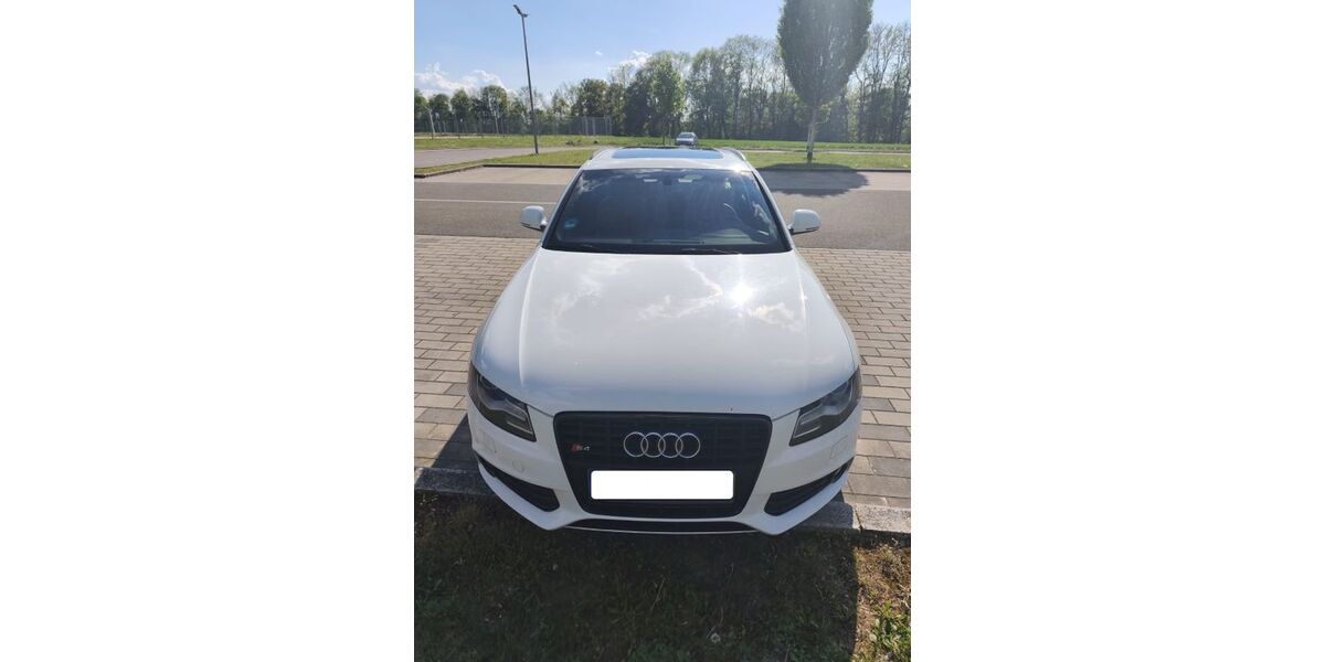 Audi A4 291.500 km 3.499 &euro; Senden 89250