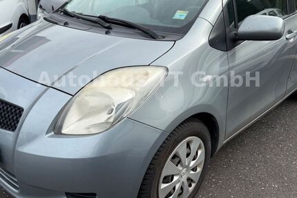 Toyota Yaris 179.333 km 3.950 &euro; Bergheim bei Köln 50126