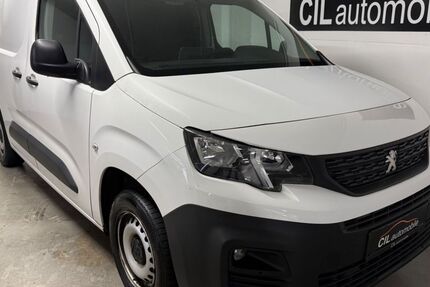 Peugeot Partner 153.230 km 7.990 &euro; Bottrop 46244