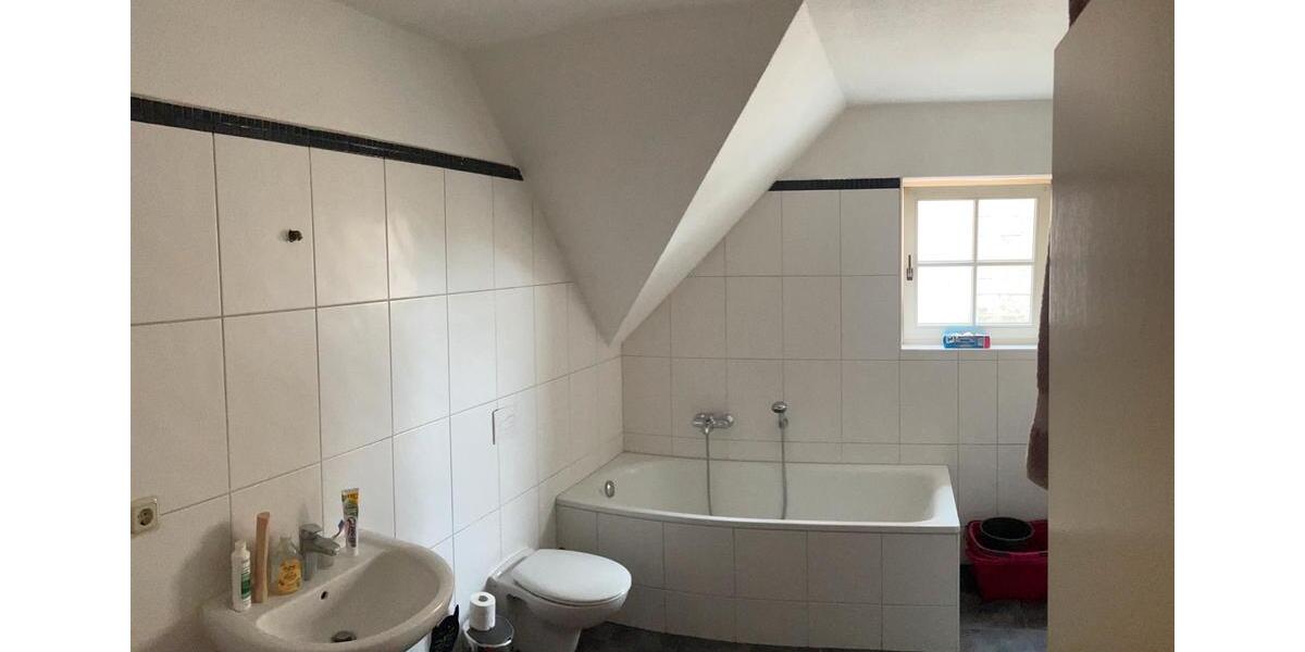 Dachgeschoßwohnung Amt Creuzburg - 1 Zimmer, 54 m&sup2;, 378&euro; | Angebot:26237880